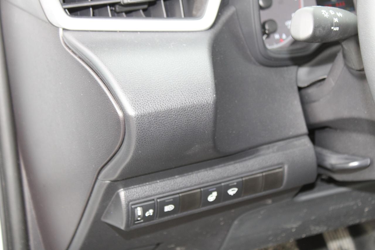2025 Toyota Corolla LE Photo