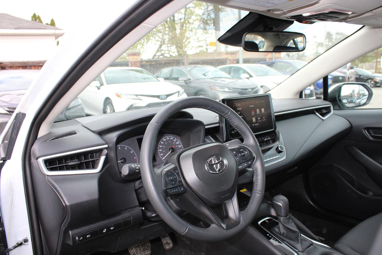 2025 Toyota Corolla LE Photo