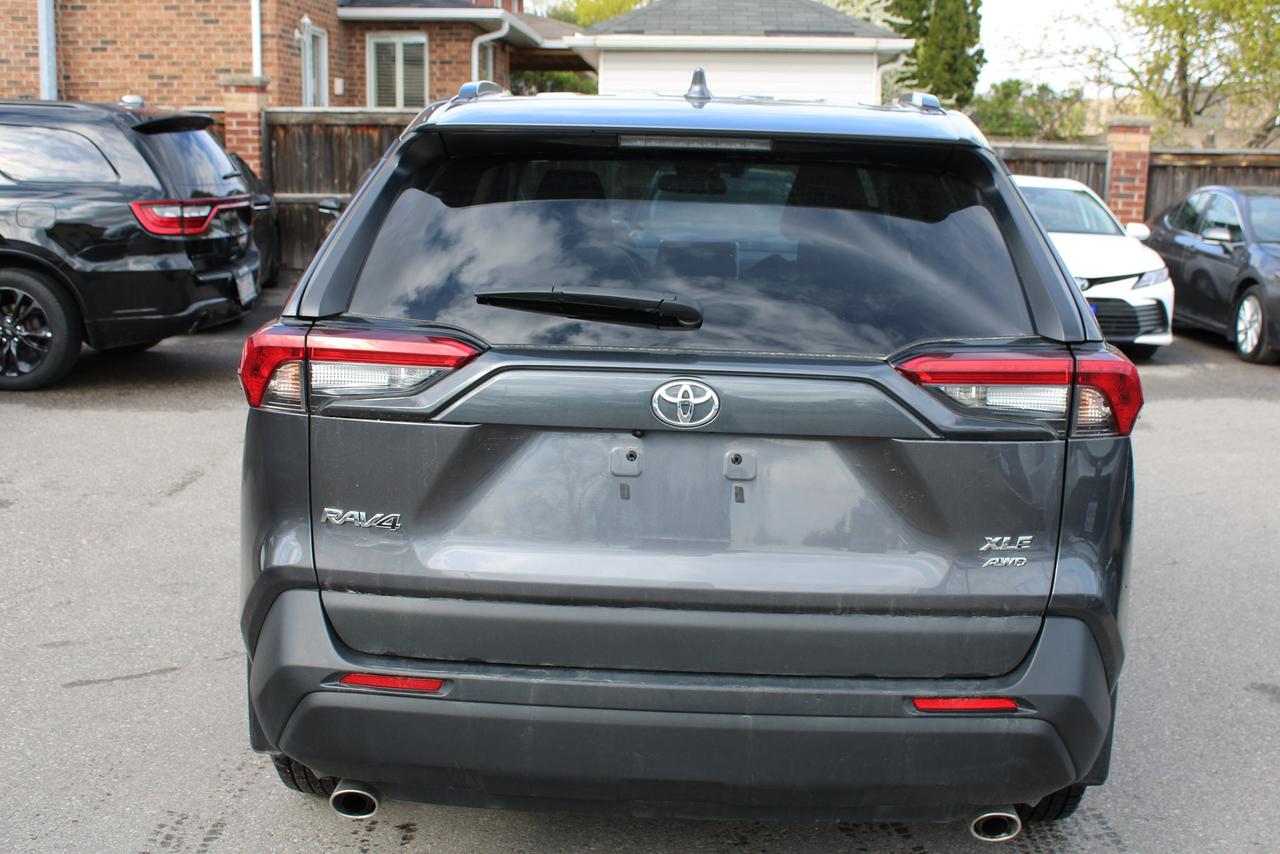 2024 Toyota RAV4 XLE Photo