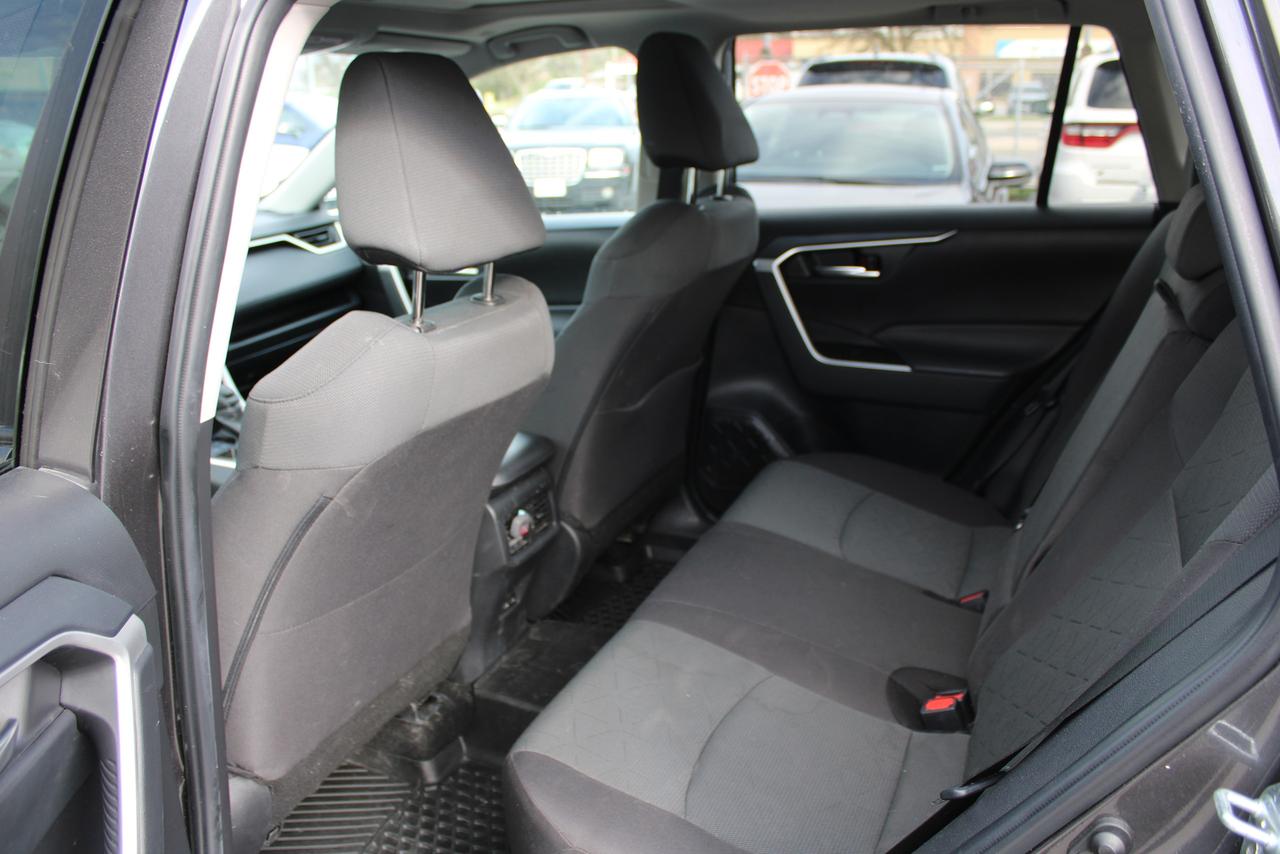 2024 Toyota RAV4 XLE Photo