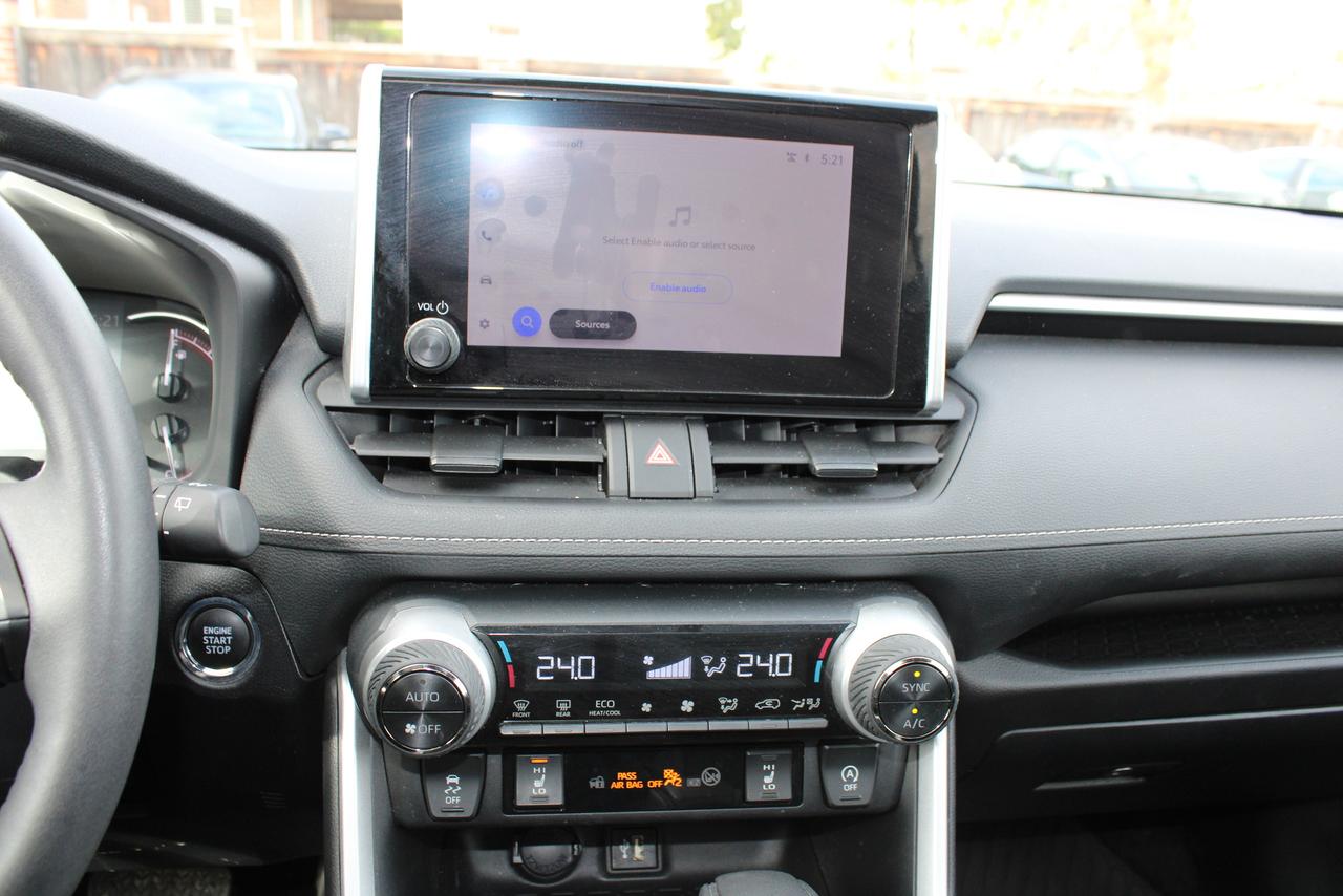 2024 Toyota RAV4 XLE Photo