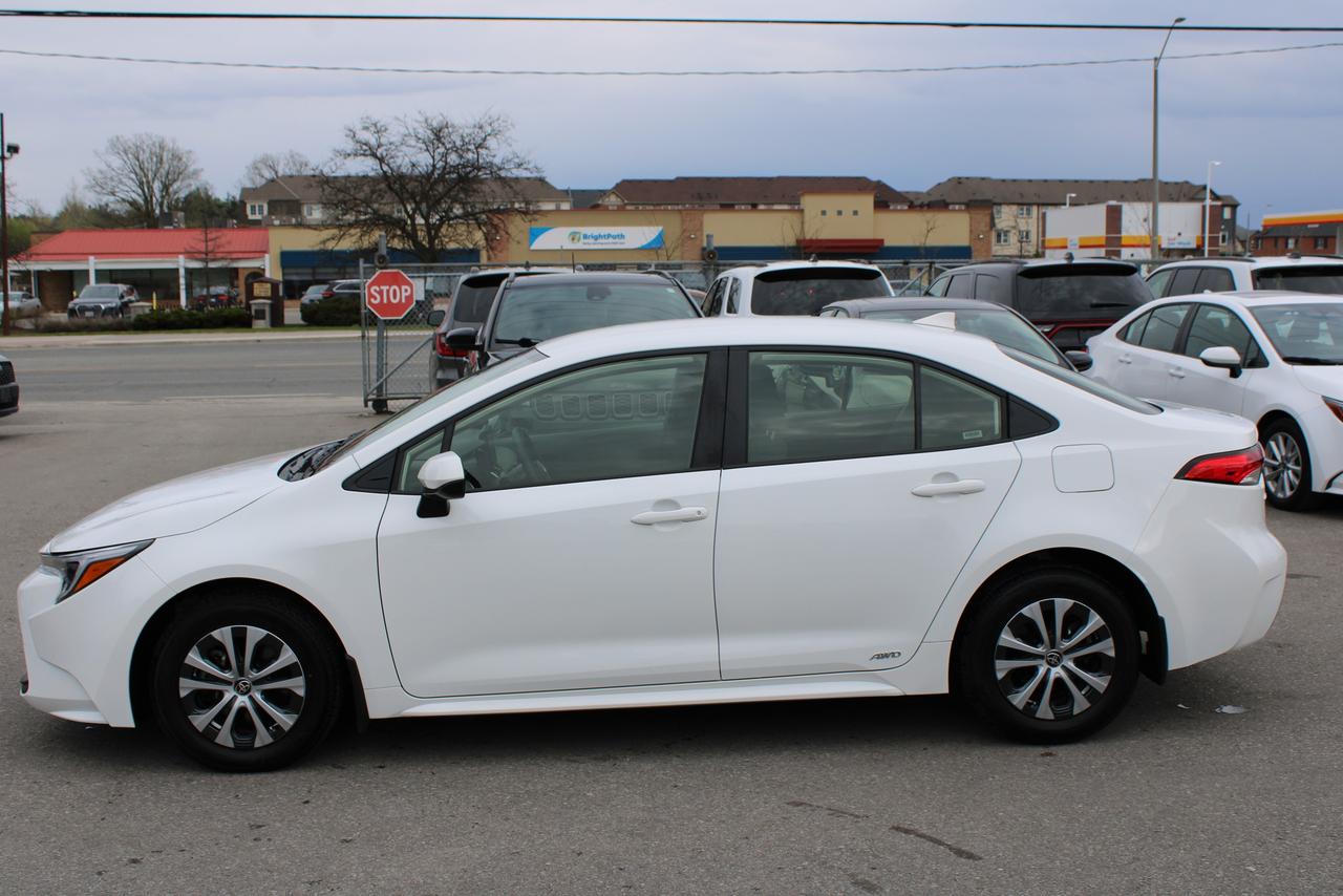 2025 Toyota Corolla Hybrid LE Photo3