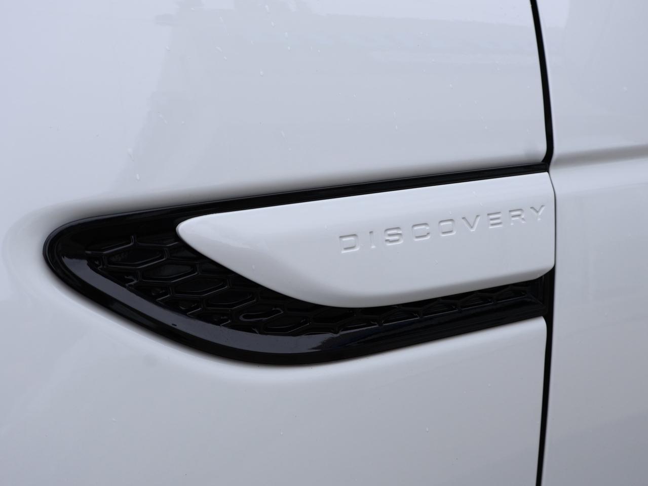2020 Land Rover Discovery Sport R-DYNAMIC SE AWD CERTIFIED *ACCIDENT FREE* CAMERA NAV BLUETOOTH LEATHER HEATED SEATS CRUISE ALLOYS Photo