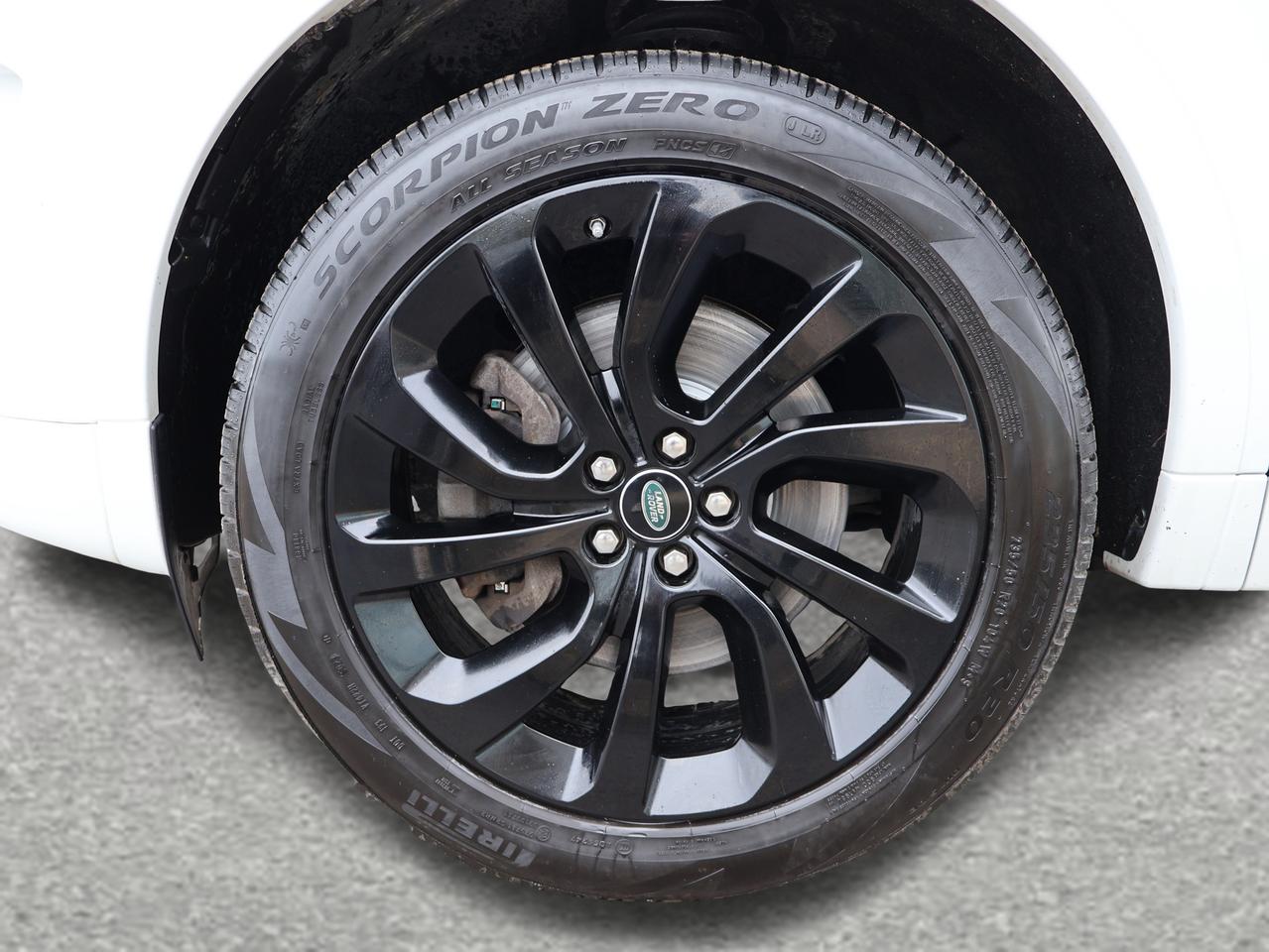 2020 Land Rover Discovery Sport R-DYNAMIC SE AWD CERTIFIED *ACCIDENT FREE* CAMERA NAV BLUETOOTH LEATHER HEATED SEATS CRUISE ALLOYS Photo