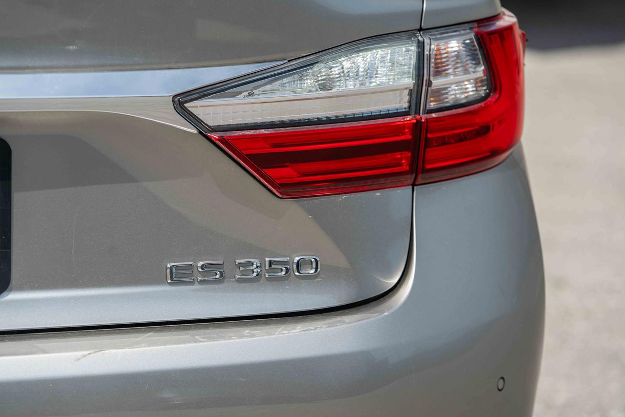 2017 Lexus ES 350 Base Photo