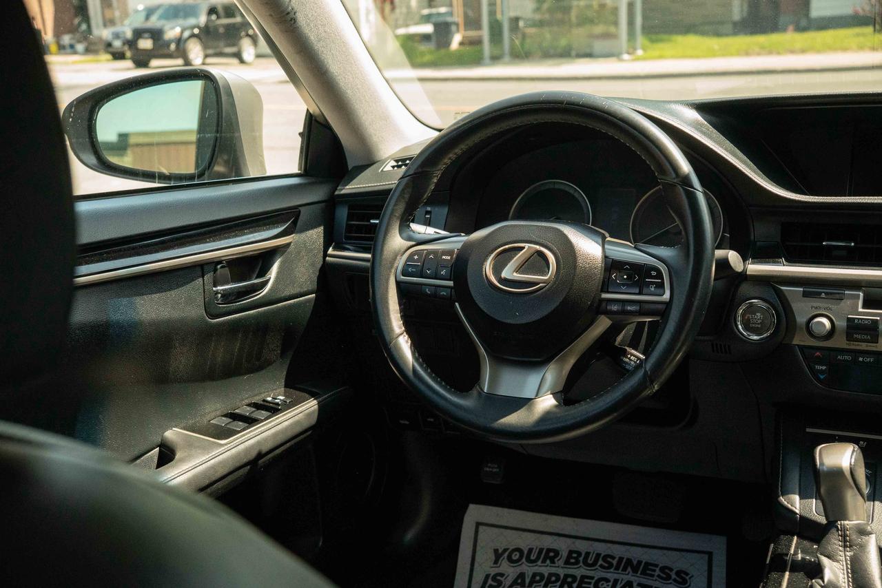 2017 Lexus ES 350 Base Photo