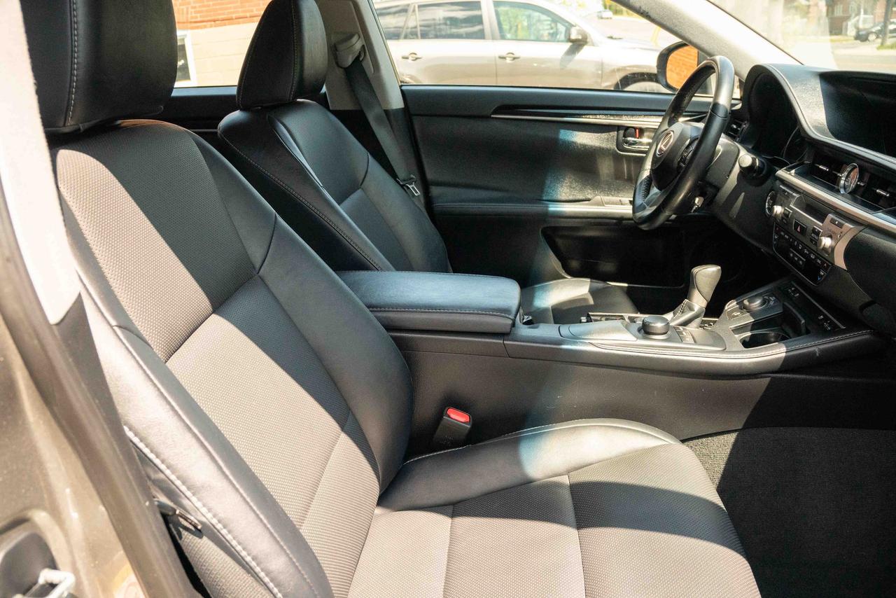 2017 Lexus ES 350 Base Photo