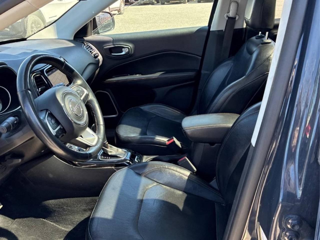2018 Jeep Compass LIMITED Photo