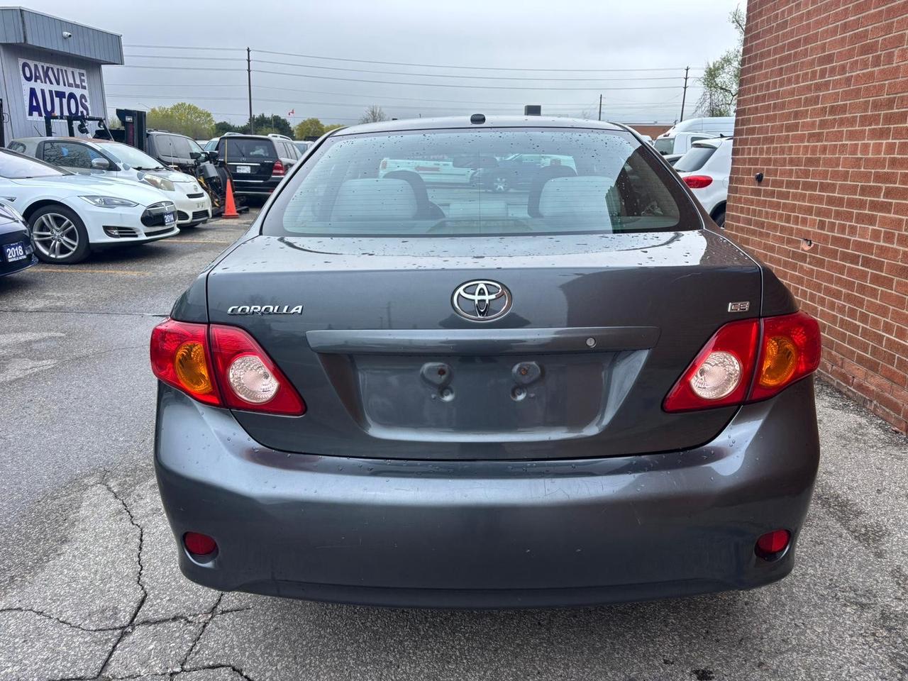 2009 Toyota Corolla 4DR SDN AUTO CE Photo3