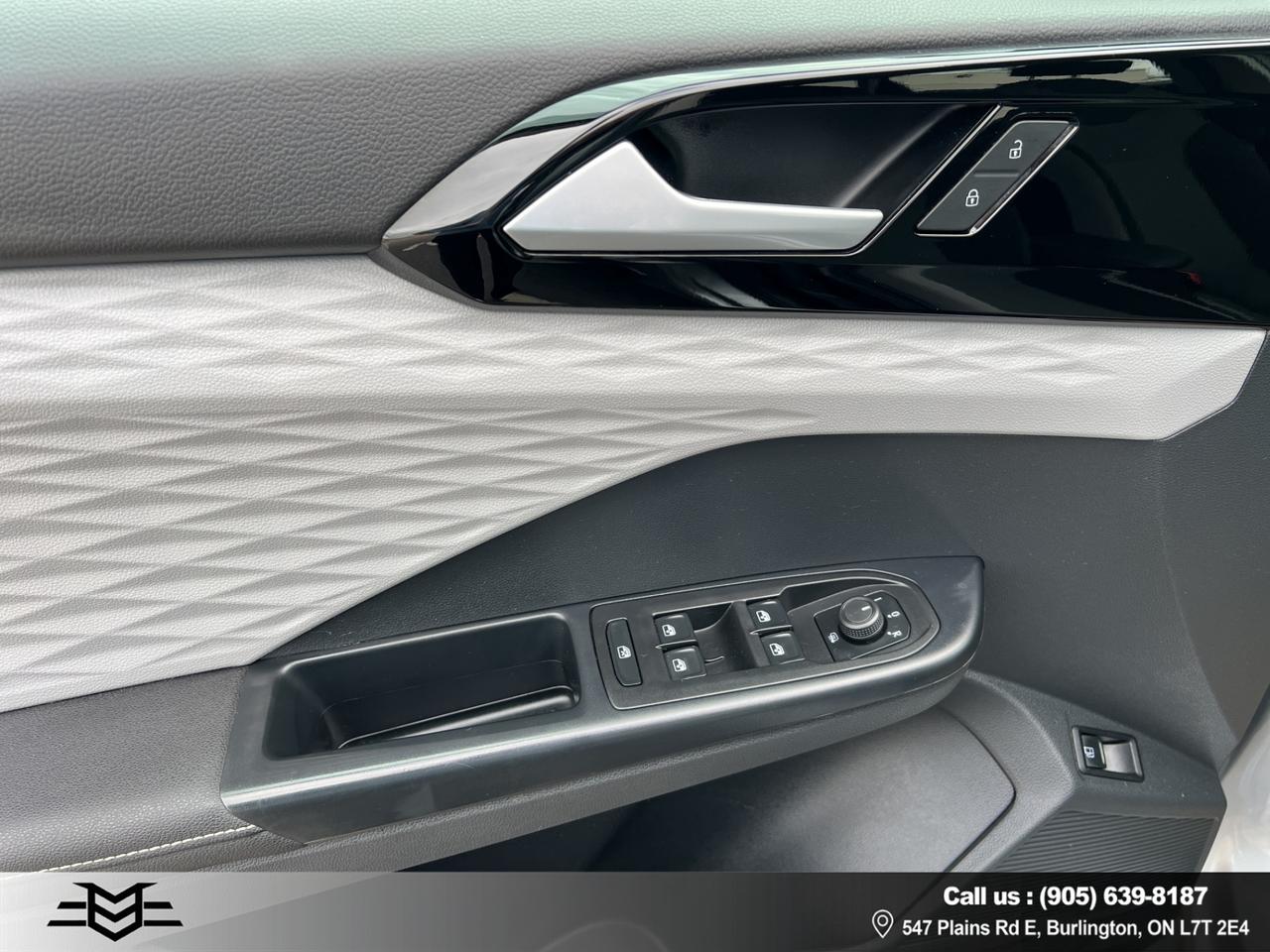 2024 Volkswagen Taos 4MOTION - Blind Spot Monitor - Low Kms !!! Photo