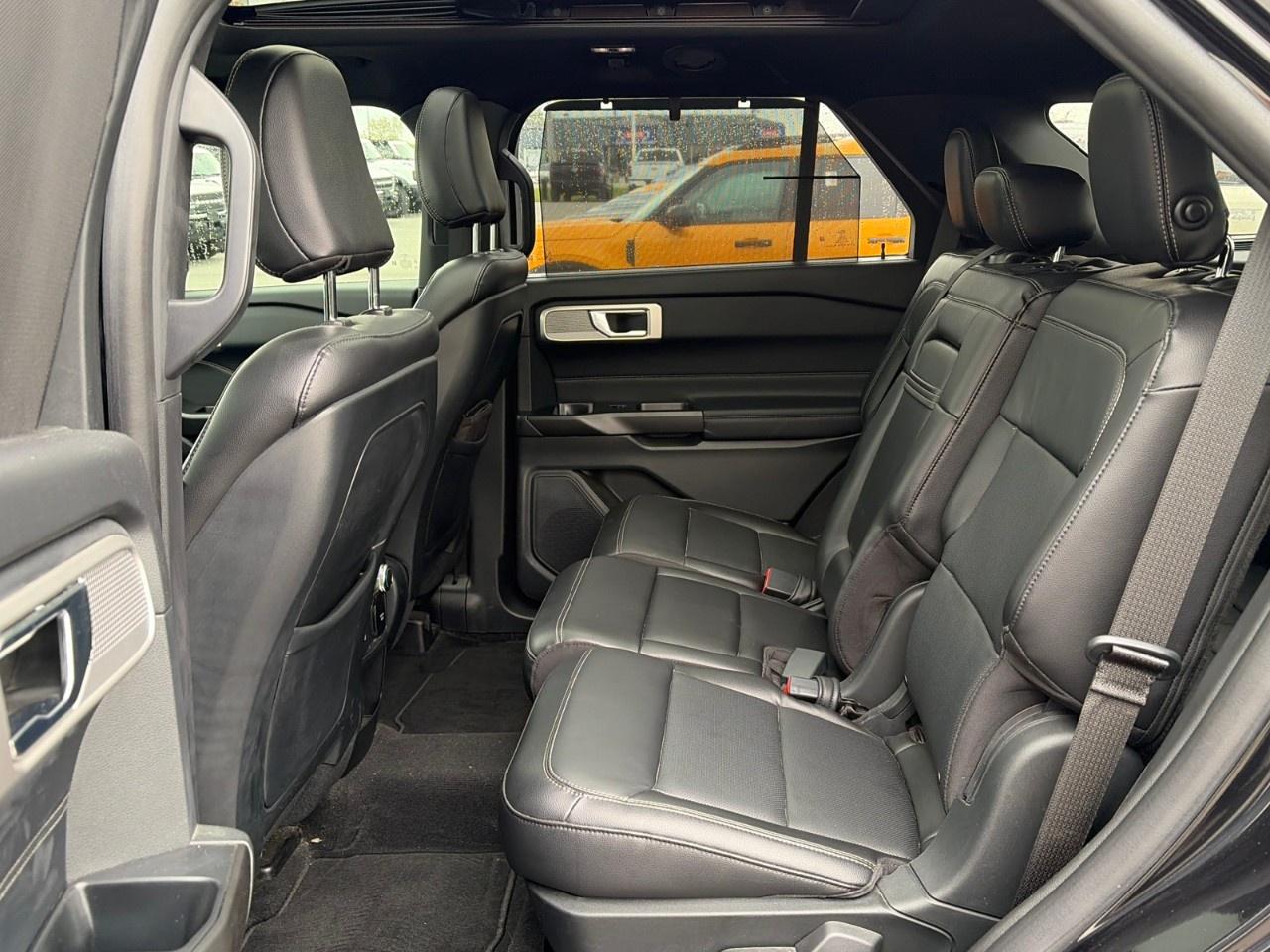 2020 Ford Explorer Limited 4WD Photo