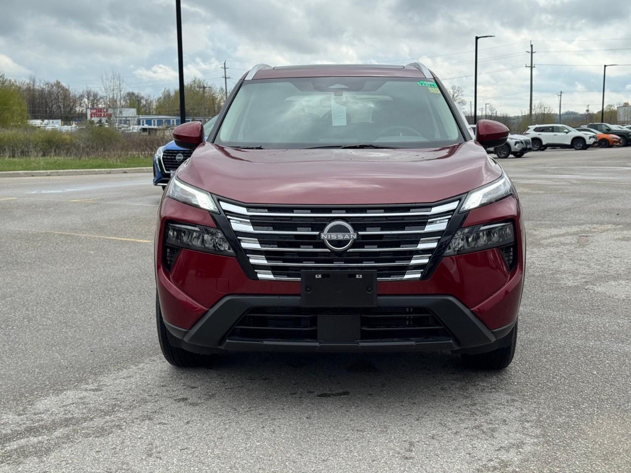 2026 Nissan Rogue AWD SV Moonroof Photo