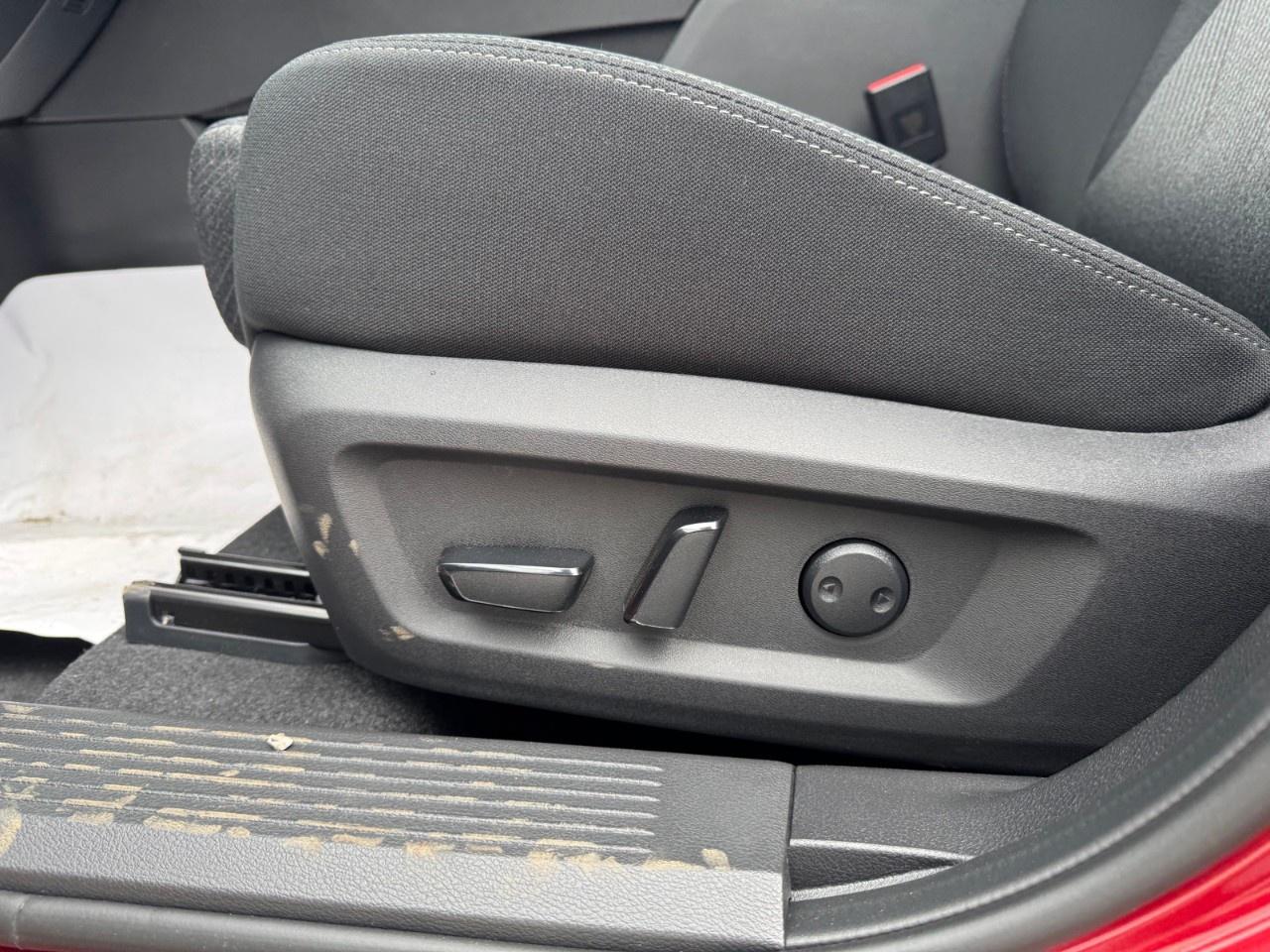 2026 Nissan Rogue AWD SV Moonroof Photo