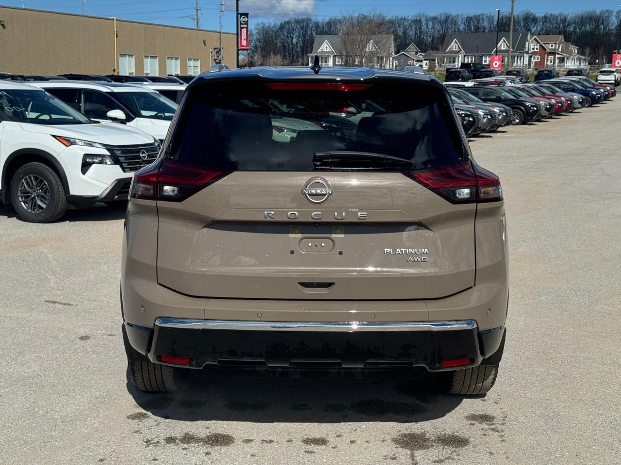 2024 Nissan Rogue AWD Platinum Photo