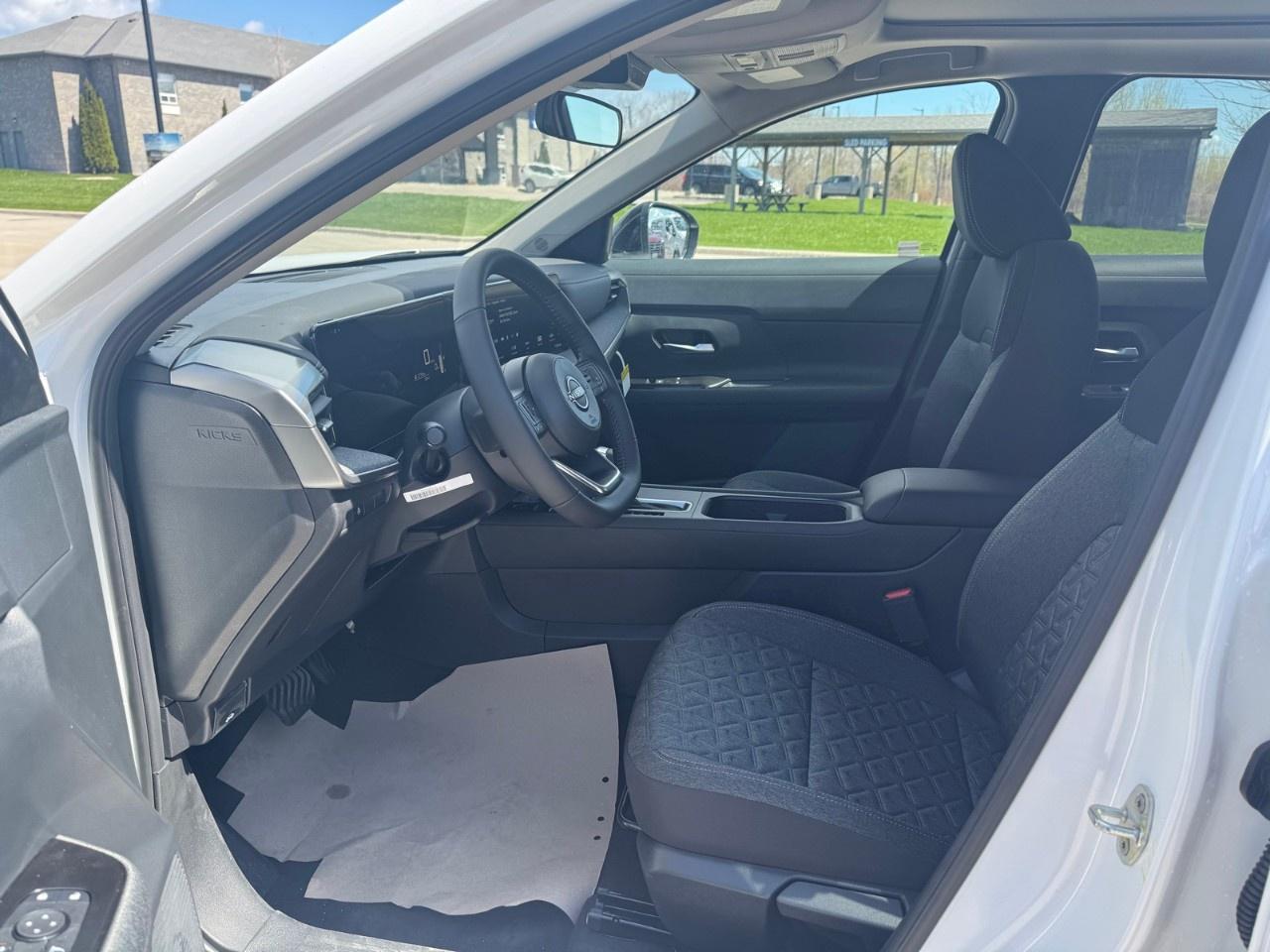 2026 Nissan Kicks SV AWD Photo