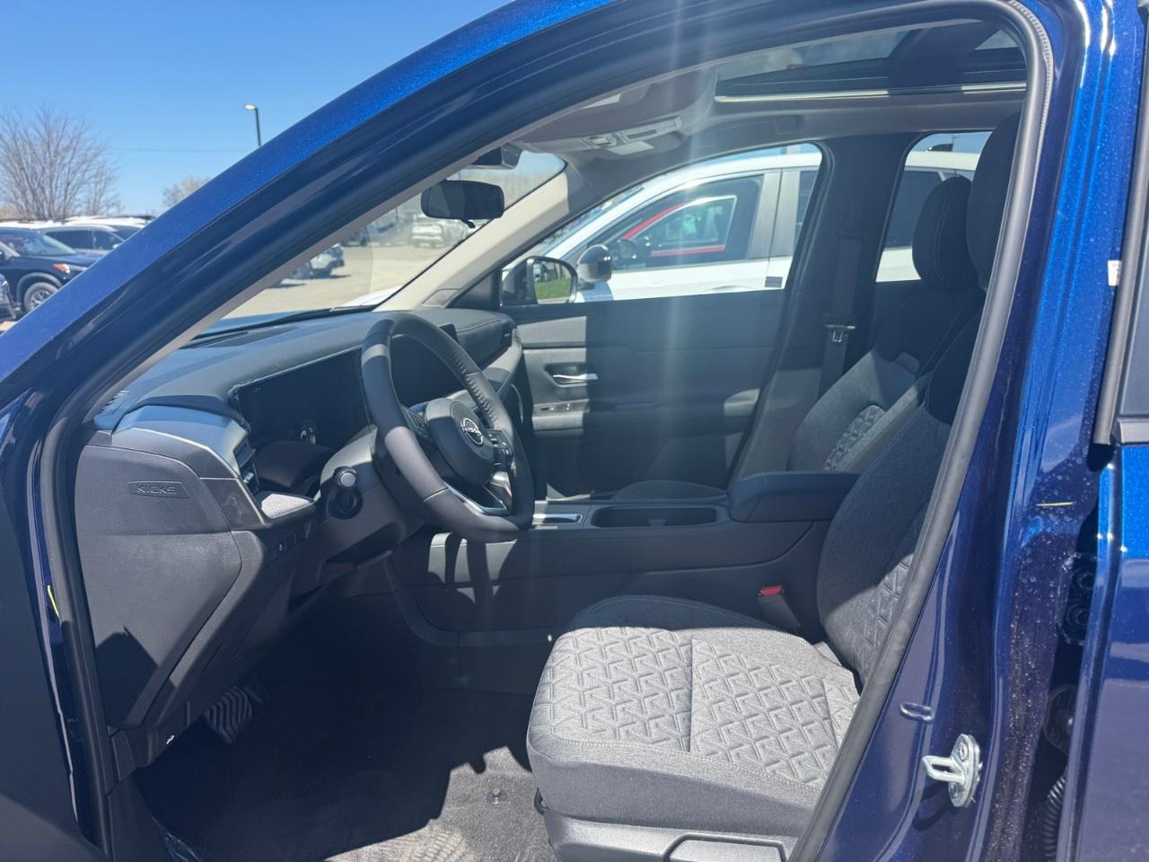 2026 Nissan Kicks SV AWD Photo