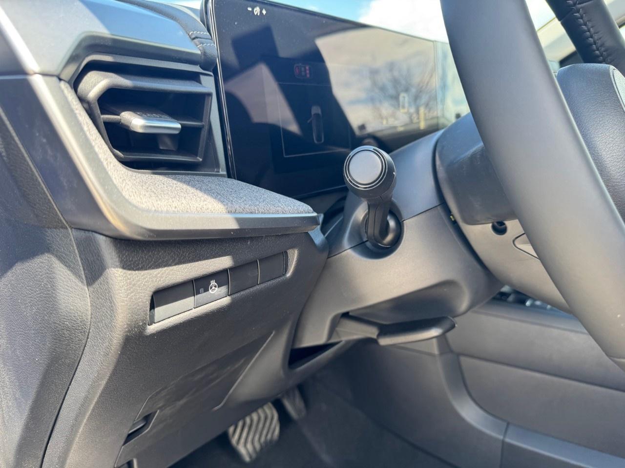 2026 Nissan Kicks SV AWD Photo