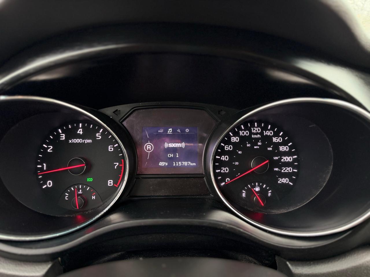 2017 Kia Sedona LX Photo