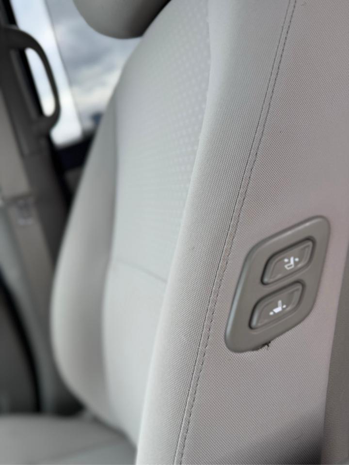 2017 Kia Sedona LX Photo