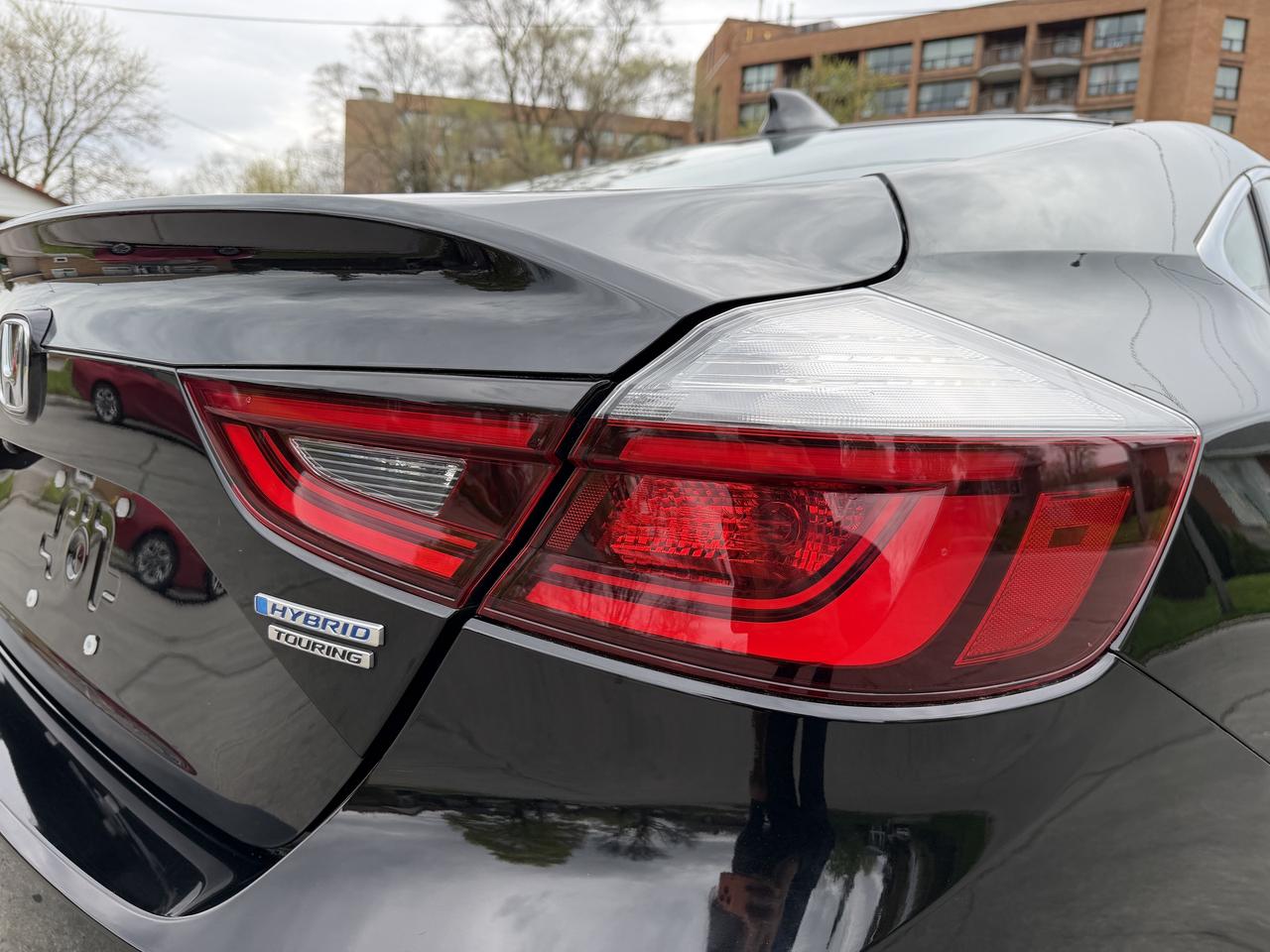 2019 Honda Insight Touring CVT Photo