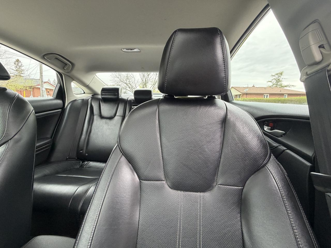 2019 Honda Insight Touring CVT Photo