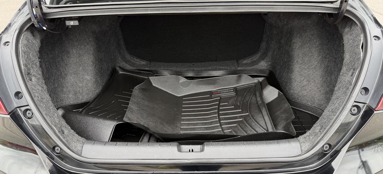 2019 Honda Insight Touring CVT Photo