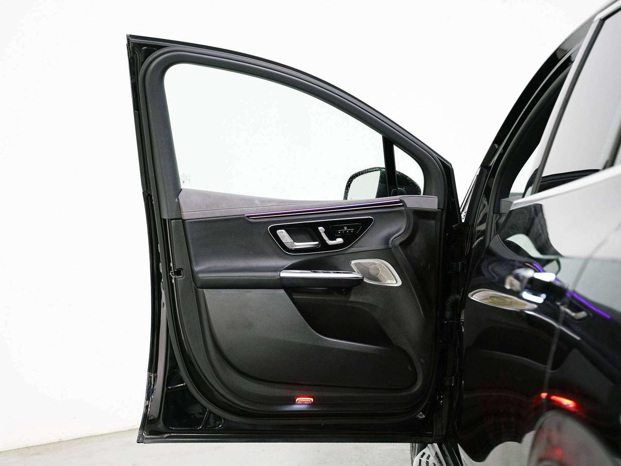 2023 Mercedes-Benz EQE 350 | AMG PKG | PANO | PREMIUM PKG | 21 IN Photo
