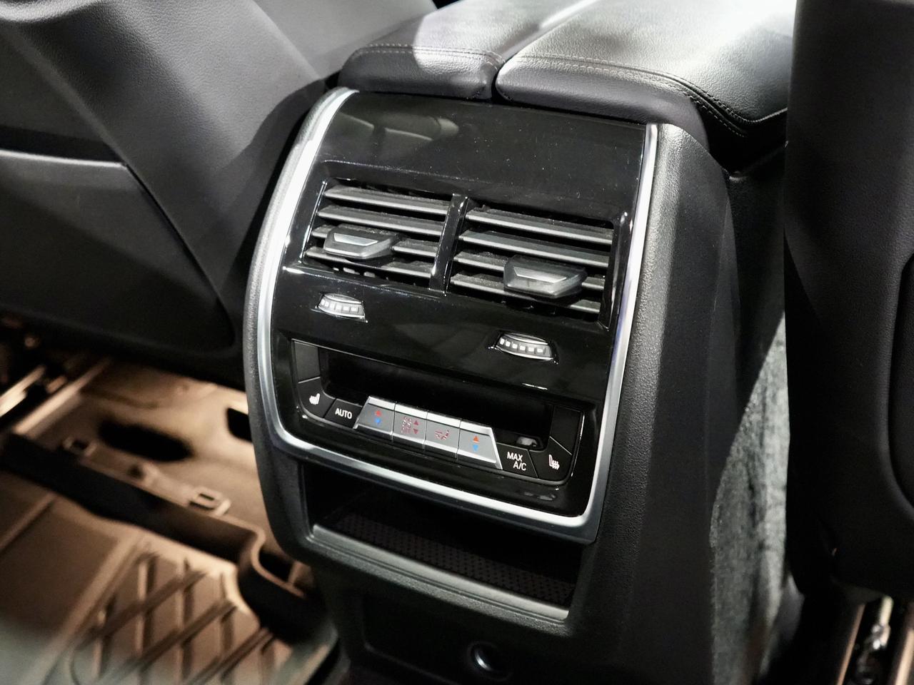 2021 BMW X6 xDrive40i |PANO| HUD| HARMAN K| NO ACCIDENTS Photo