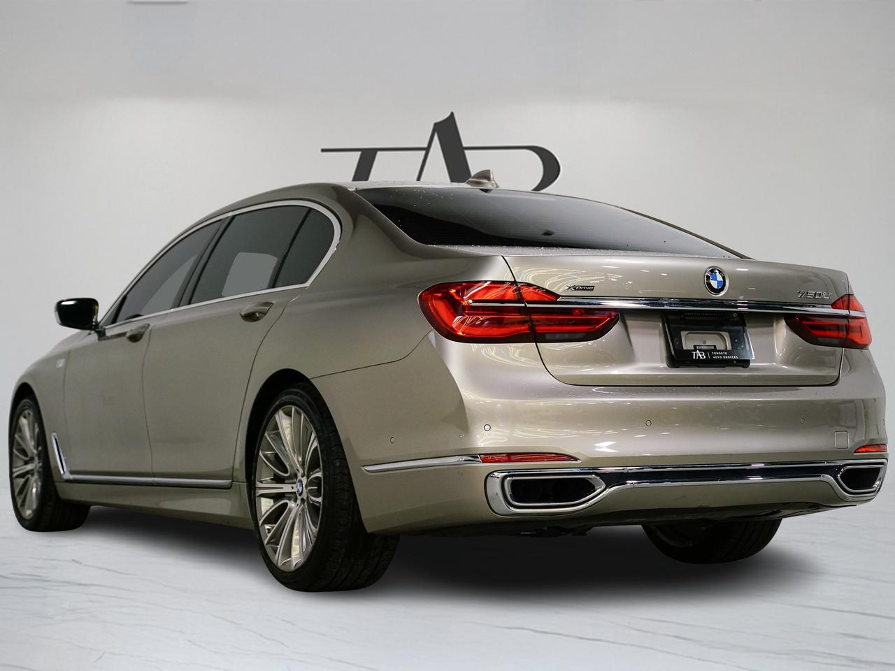 2017 BMW 7 Series XDRIVE | LWB | HUD | EXECUTIVE PKG PKG | 20 IN Photo4