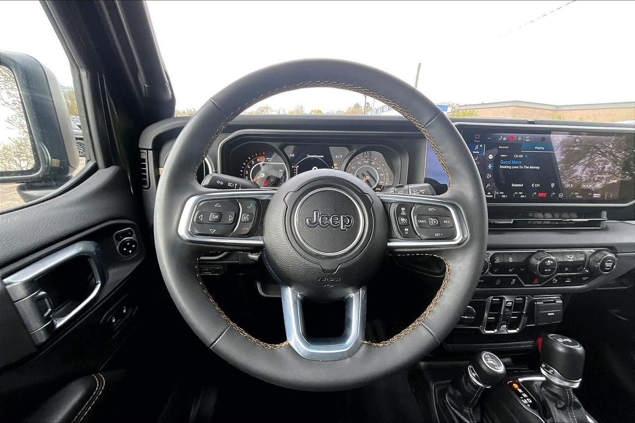 2024 Jeep Wrangler Sahara |Skytop |McKinley Leather |SafetyGroup |4X4 Photo4