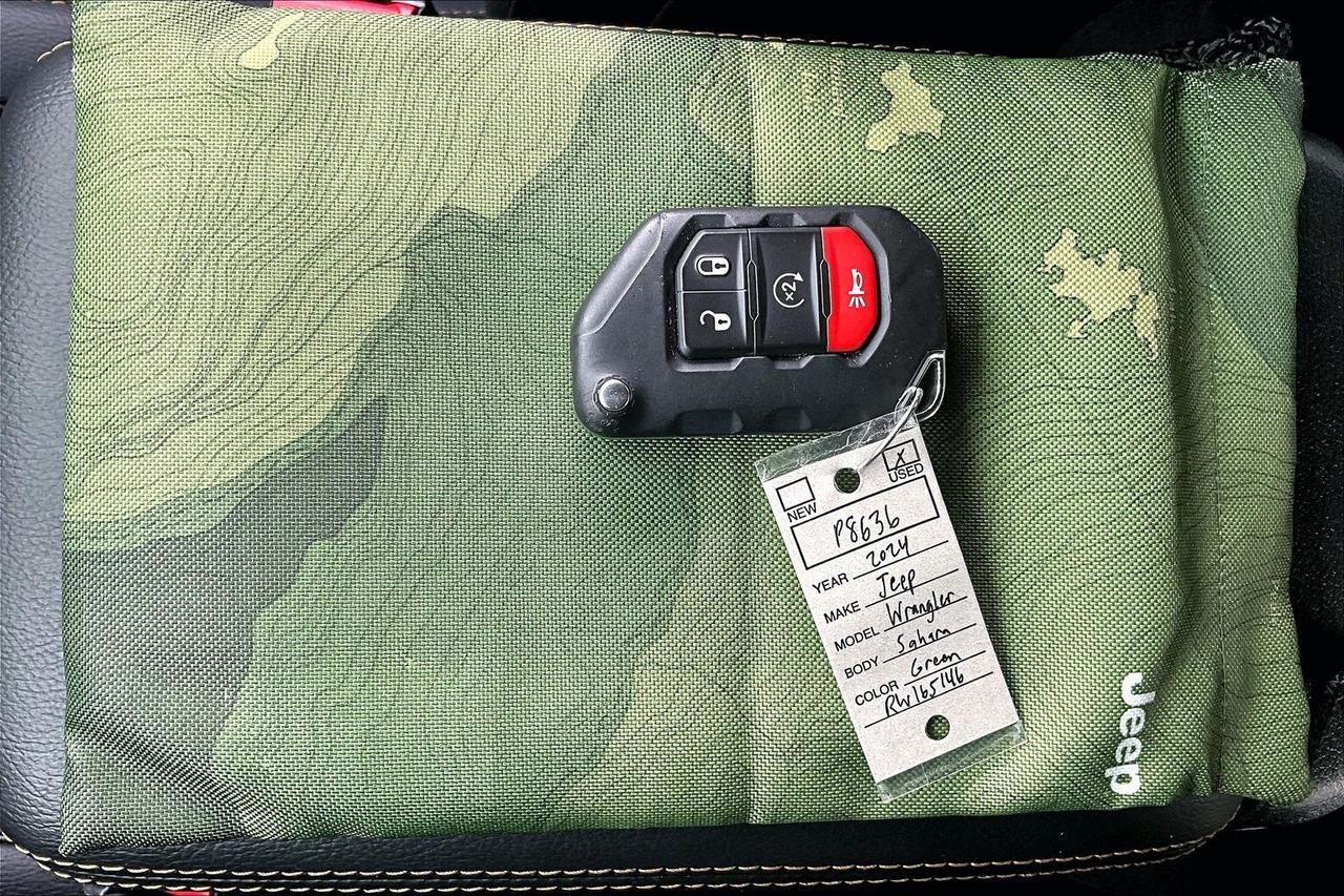2024 Jeep Wrangler Sahara |Skytop |McKinley Leather |SafetyGroup |4X4 Photo