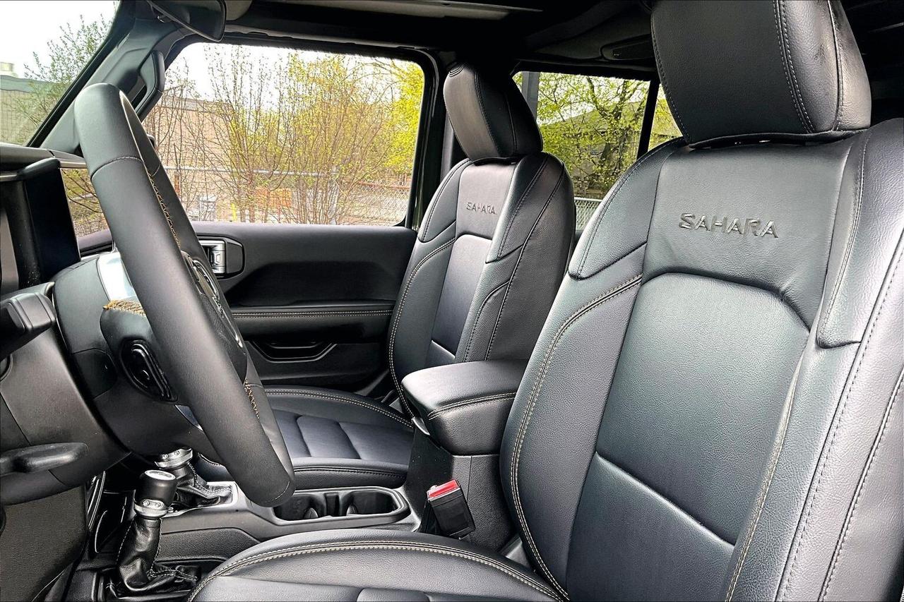 2024 Jeep Wrangler Sahara |Skytop |McKinley Leather |SafetyGroup |4X4 Photo