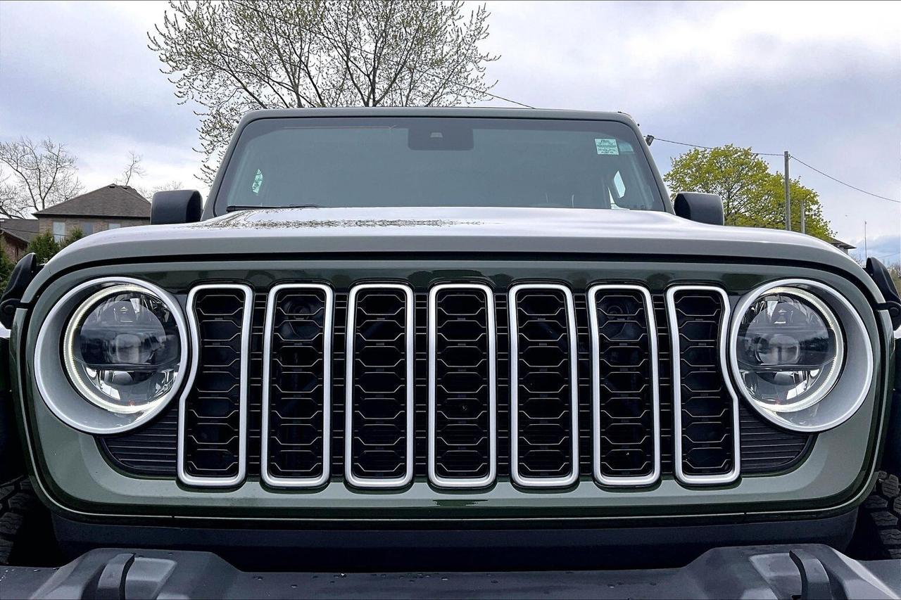 2024 Jeep Wrangler Sahara |Skytop |McKinley Leather |SafetyGroup |4X4 Photo