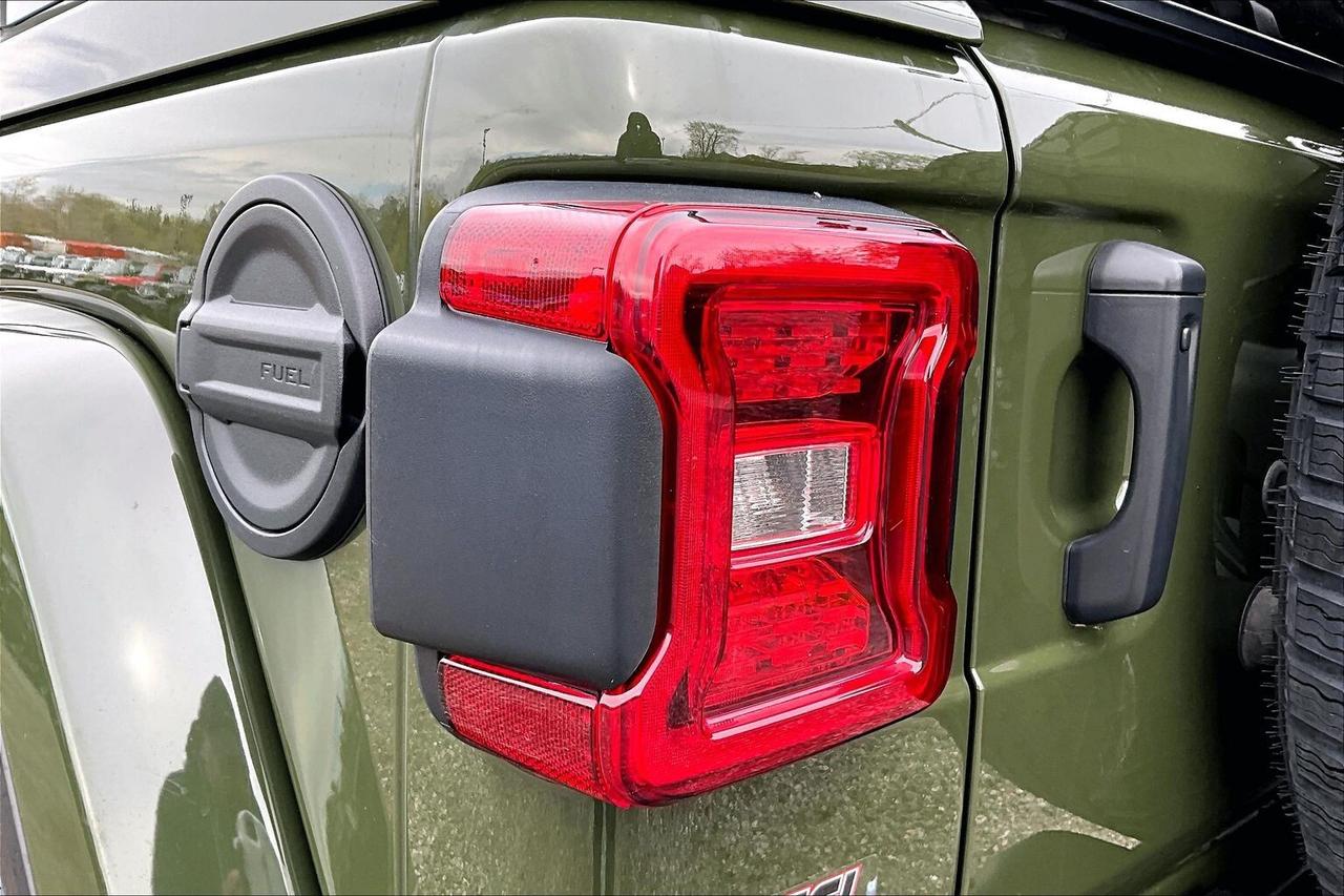 2024 Jeep Wrangler Sahara |Skytop |McKinley Leather |SafetyGroup |4X4 Photo