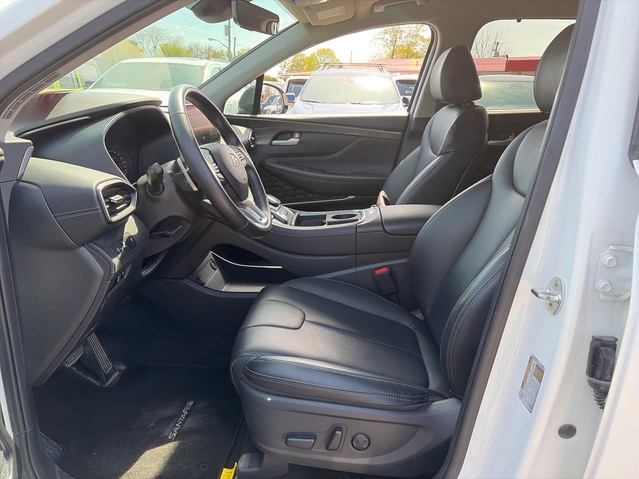 2023 Hyundai Santa Fe URBAN, CLEAN CARFAX, HEATED LEATHER, REMOTE START! Photo
