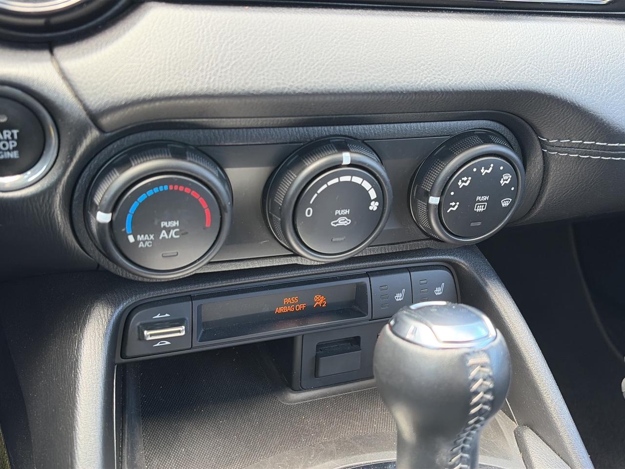 2020 Mazda Miata MX-5 RF GS, CLEAN CARFAX, AUTOMATIC, HEATED SEATS! Photo