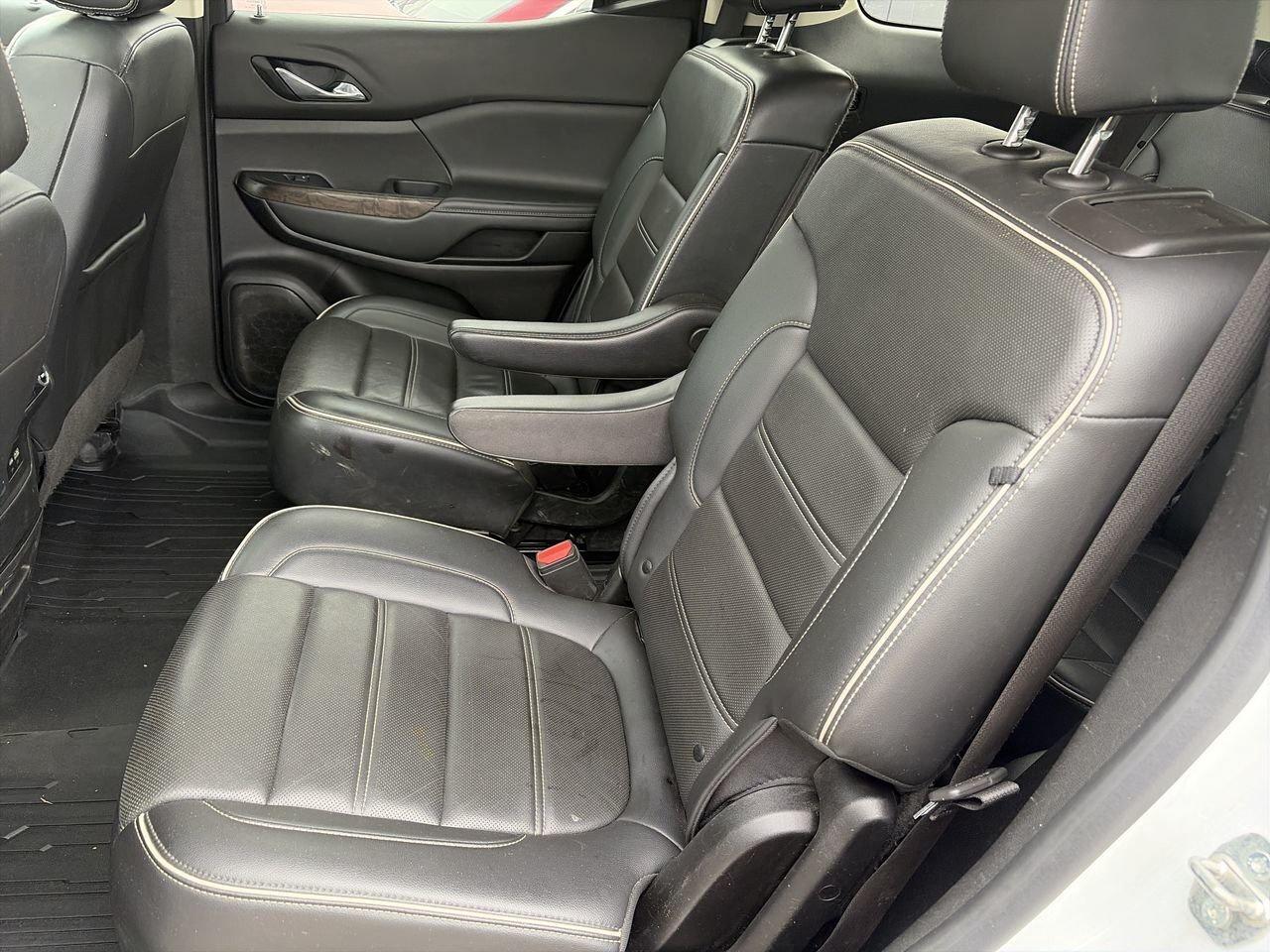 2022 GMC Acadia AWD DENALI Photo