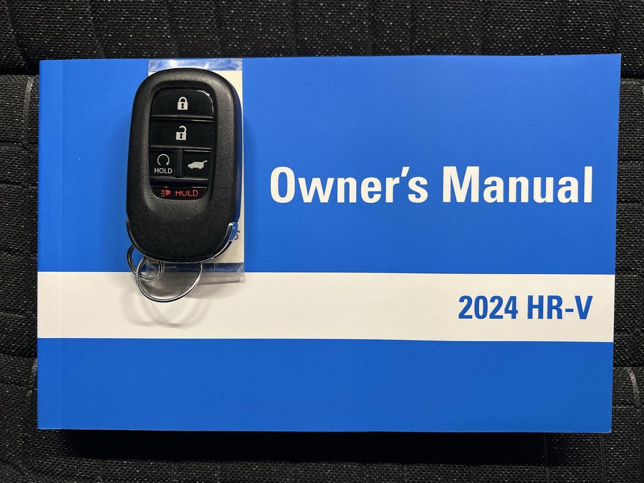 2024 Honda HR-V ONLY 25,000KMS! |HTD SEATS |CARPLAY | REMOTE START Photo