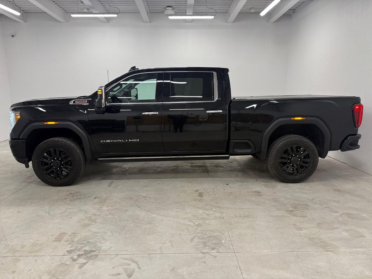 2022 GMC Sierra 2500 HD Denali Photo2