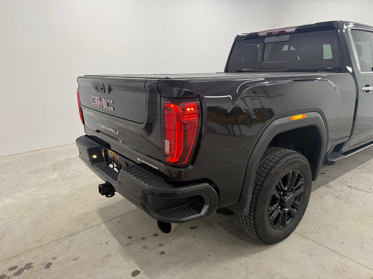 2022 GMC Sierra 2500 HD Denali Photo4