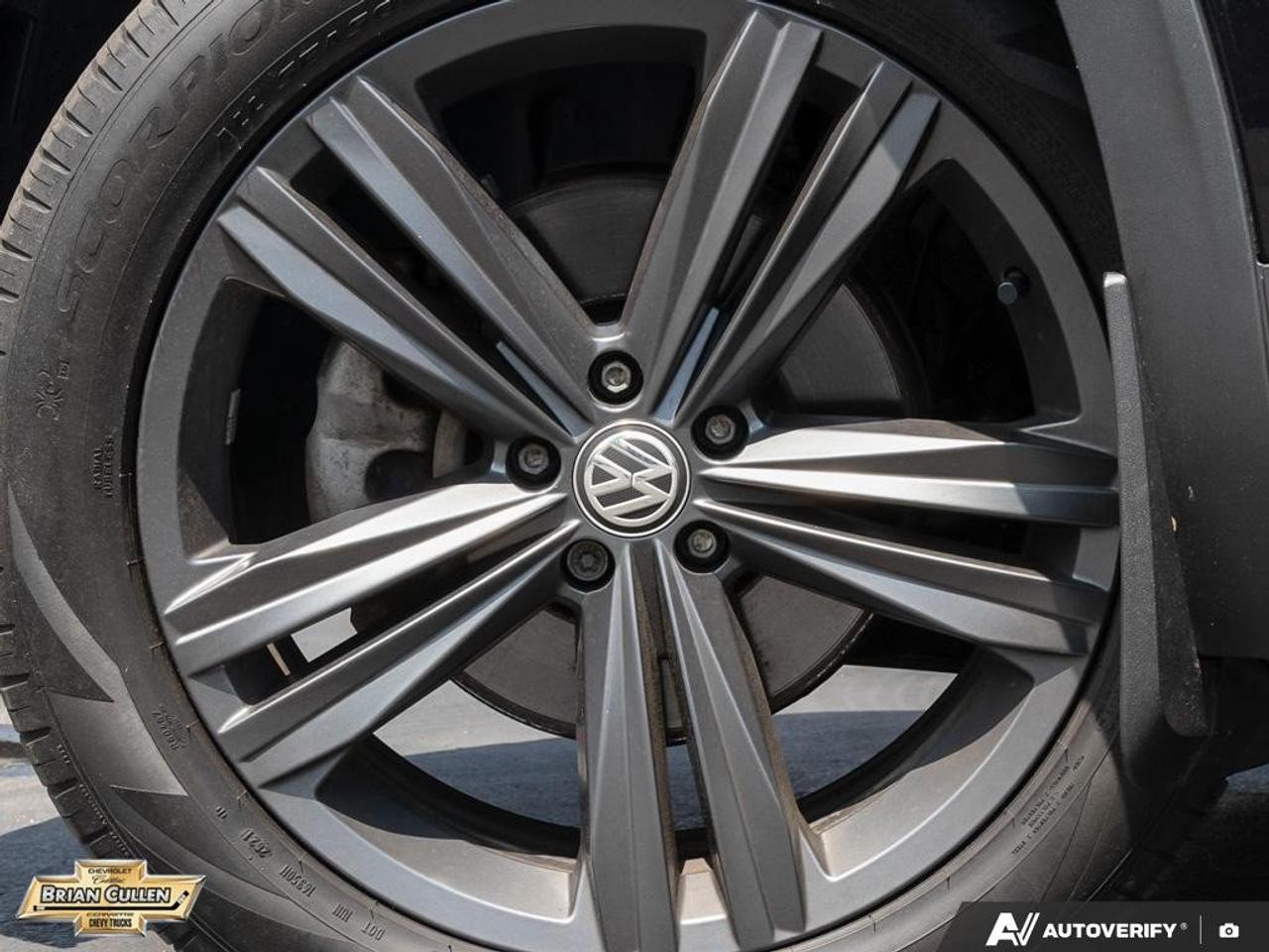 2021 Volkswagen Atlas Cross Sport Execline Execline 3.6 FSI 4MOTION Photo