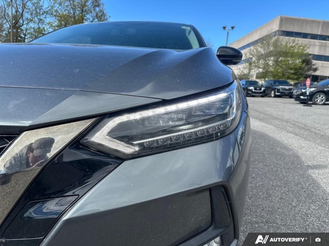 2021 Nissan Sentra SR CVT  SR, SUNROOF, LEATHER Photo