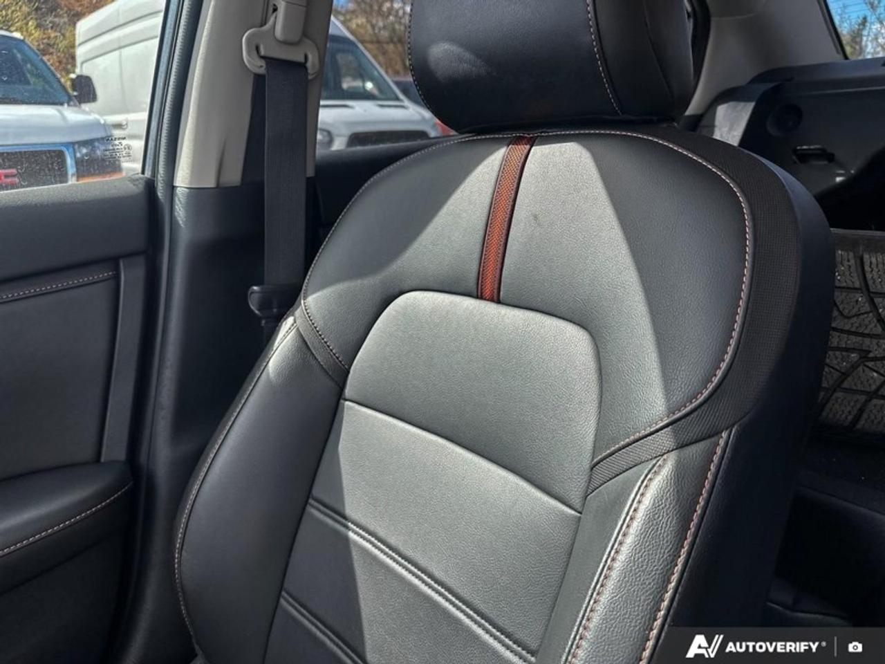 2021 Nissan Sentra SR CVT  SR, SUNROOF, LEATHER Photo