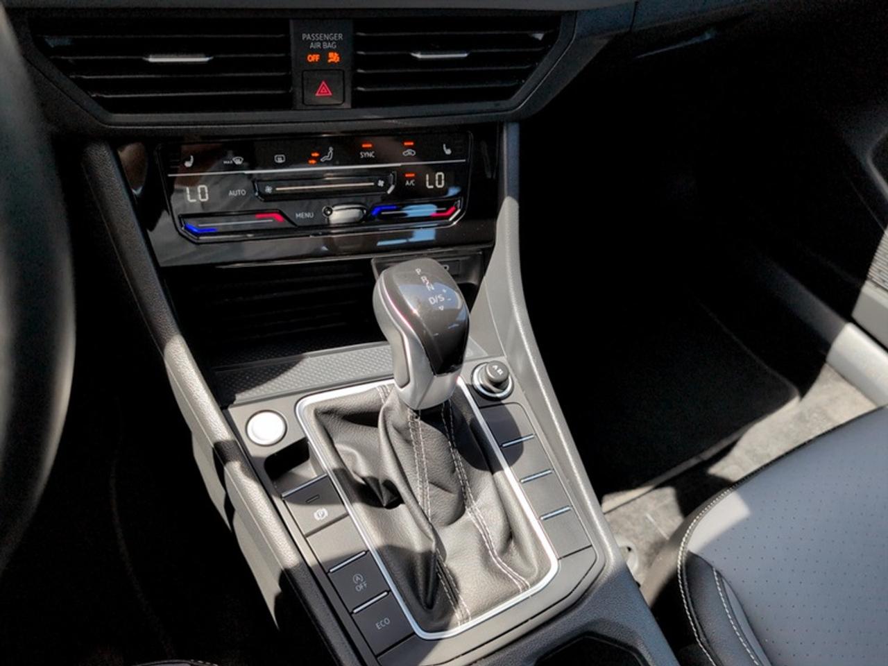 2025 Volkswagen Jetta Comfortline  **CLEAN CARFAX** Photo