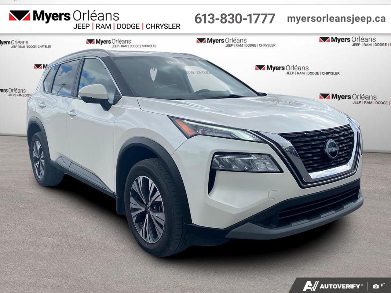2023 Nissan Rogue SV Moonroof   - Moonroof -  Apple CarPlay Photo