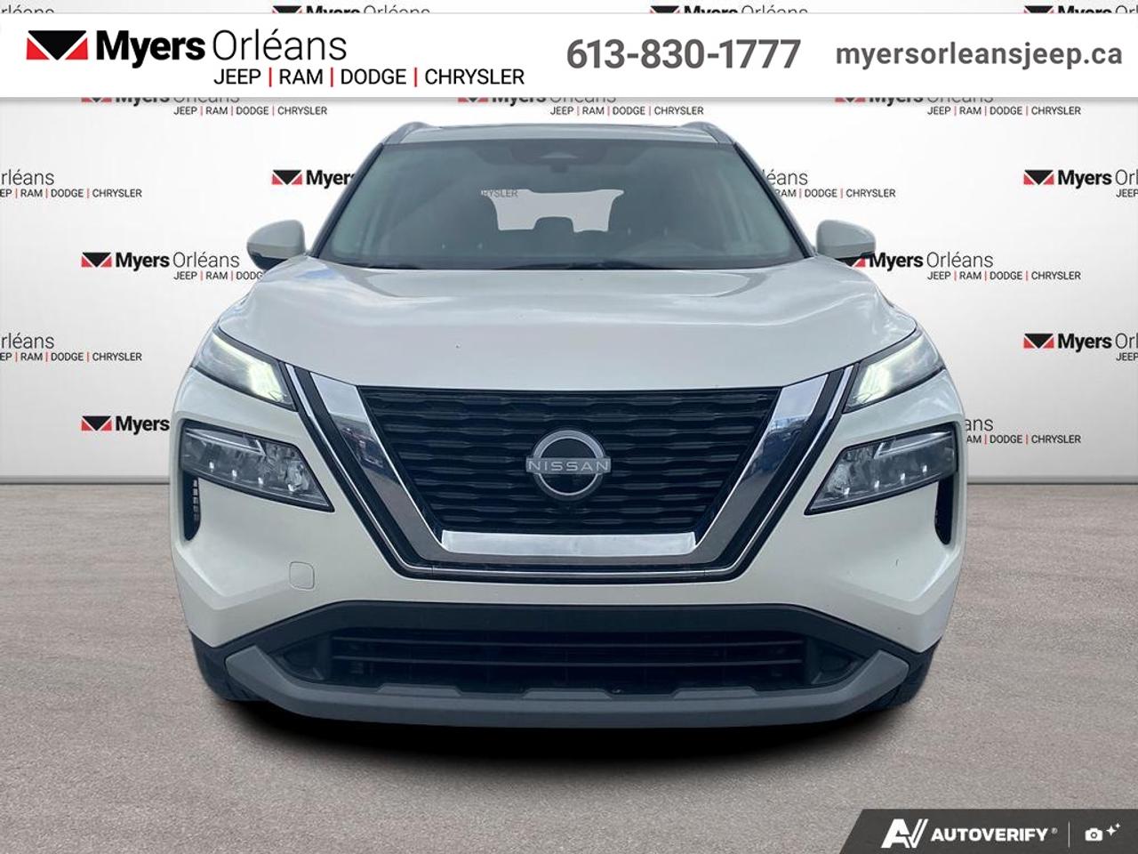 2023 Nissan Rogue SV Moonroof   - Moonroof -  Apple CarPlay Photo