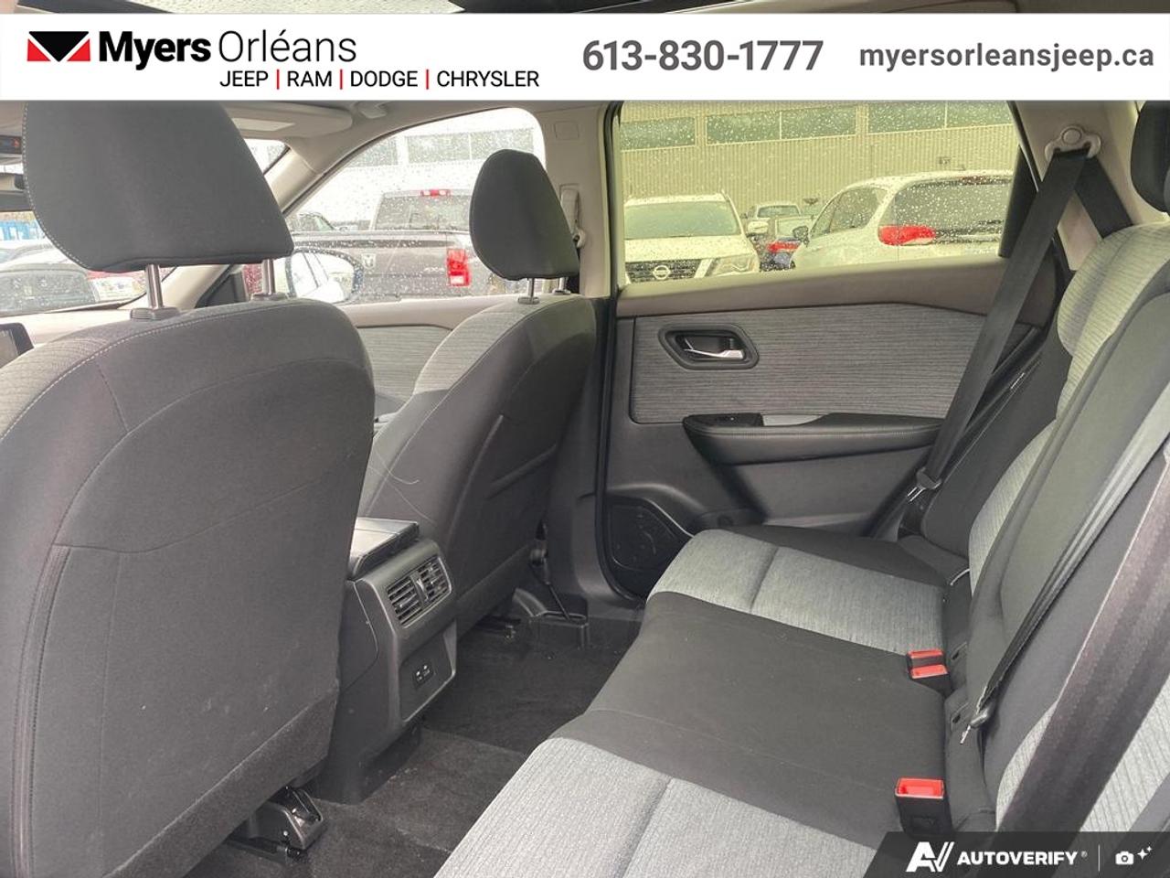 2023 Nissan Rogue SV Moonroof   - Moonroof -  Apple CarPlay Photo