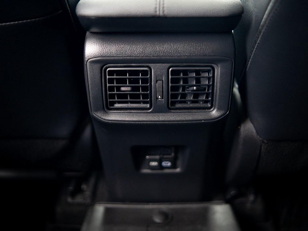 2024 Toyota RAV4 XLE Premium AWD Photo