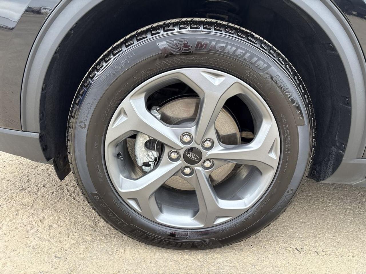 2026 Ford Escape ST-Line Photo2
