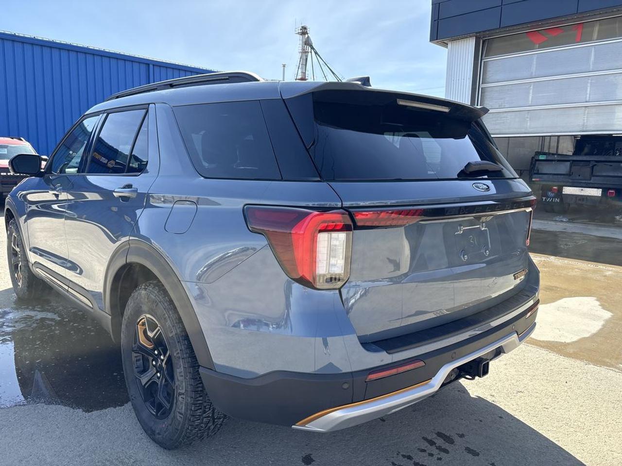2026 Ford Explorer TREMOR Photo4